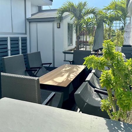 Villa Rumah Putih Abu Abu Senggigi Exteriér fotografie