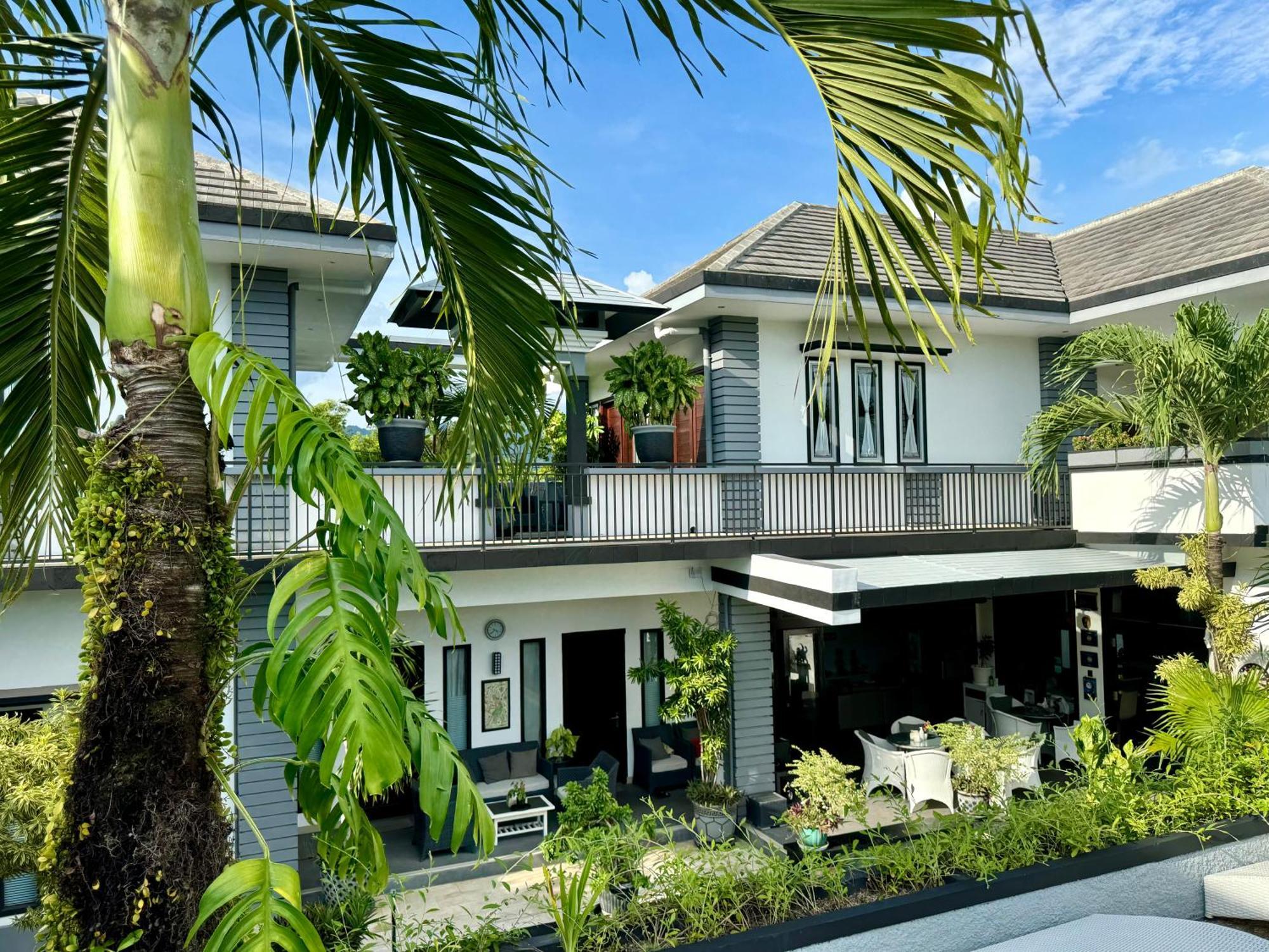 Villa Rumah Putih Abu Abu Senggigi Exteriér fotografie