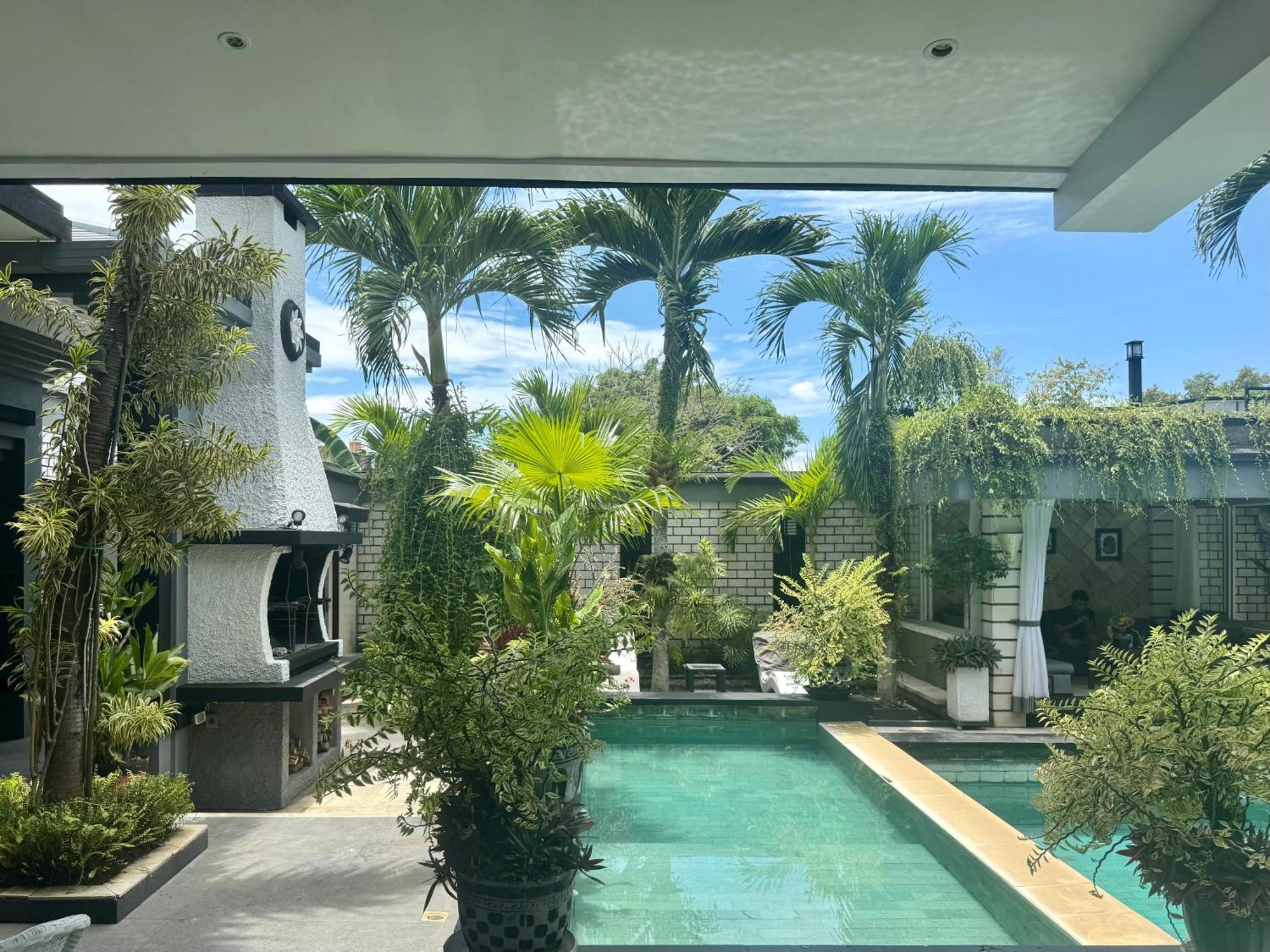 Villa Rumah Putih Abu Abu Senggigi Exteriér fotografie
