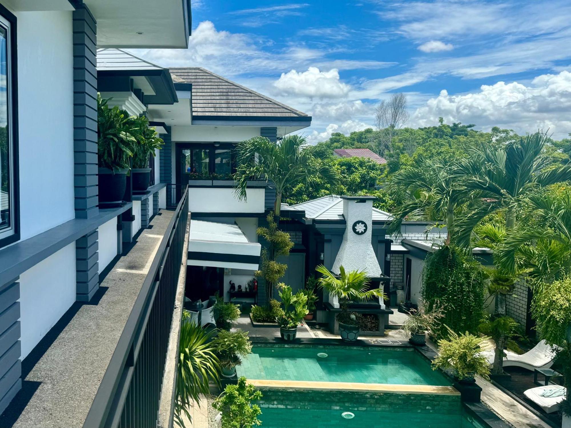 Villa Rumah Putih Abu Abu Senggigi Exteriér fotografie